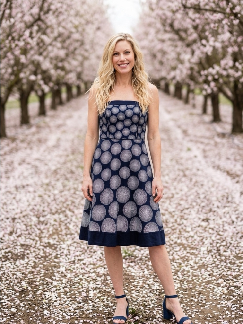 White House Black Market Black Dress with White Circular Dot Print Size: 00